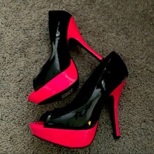 Black and hot pink heels